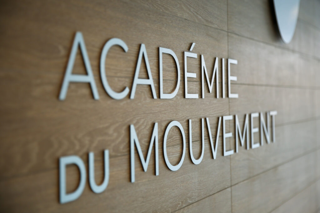 Academie du Mouvement a Saint-Maur-des-Fosses. Salle de sport, piscine et spa 